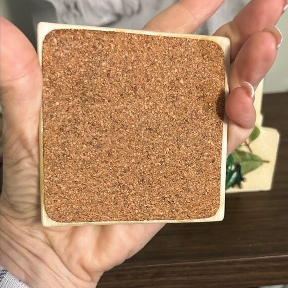 Vintage 5 Piece Handpainted Stone Frog Coaster Set Of 4 Cork Back With Stand - Picture 3 of 5